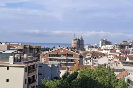 1-Zimmer-Wohnung mit Meerblick in Budva (Lazi)