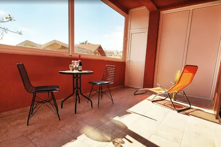 1-Zimmer-Apartment mit verglaster Meerblick-Terrasse, Šušanj, Bar