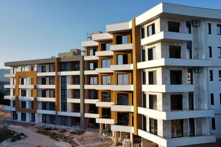 Apartment for sale in a building under construction in Ulcinj.