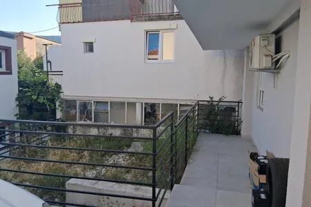 Kompakt-Apartment in Igalo, 300 m von der Uferpromenade