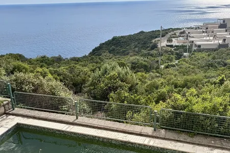 Haus mit 3 Schlafzimmern, Meerblick und Pool in Krimovica