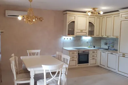3-bedroom townhouse in Lastva for a year