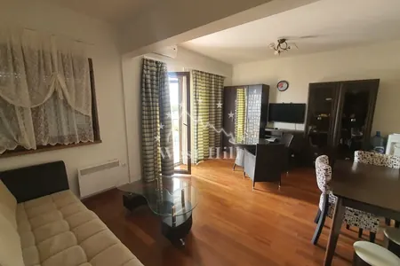 Dvosoban stan sa pogljedom na more