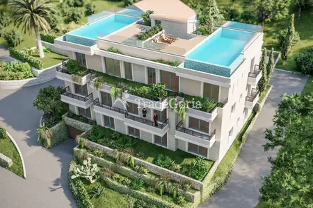 Luxuriöse Zweizimmerwohnung mit Pool in Dobrota (Gemeinde Boka-Kotor)