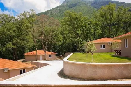 A legal house for sale in the gated community of Zuptsy (Bar)