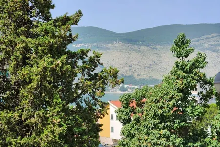 A two-bedroom apartment. Topla-2