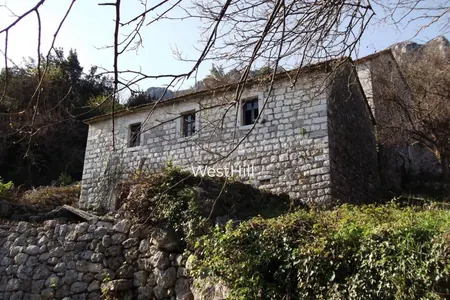 Stara kamena kuća sa pogledom na more u Zeleniki, Herceg Novi