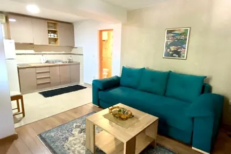 Wohnung zur Miete in Sveti Stefan mit 1 Schlafzimmer.