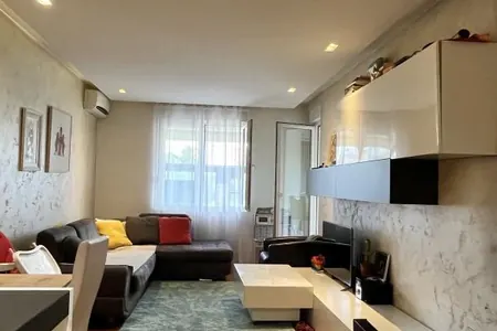 Apartment for sale with a large terrace in Podgorica.