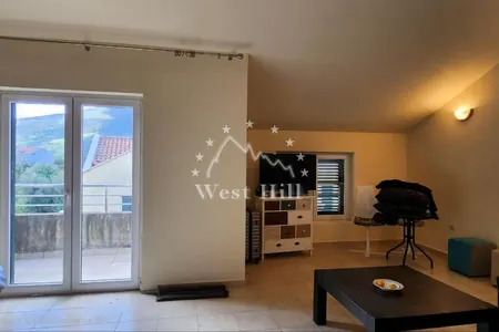 Apartment in Djenovici near Porto Novi
