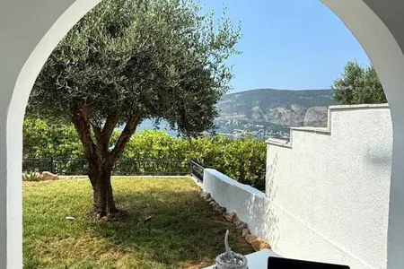 Wohnung mit Rasen in Topla, Herceg Novi – Erdgeschoss mit Meerblick