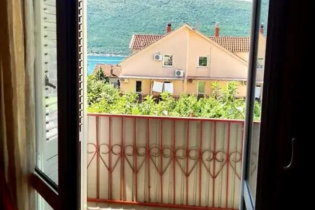 Apartment with Sea View in Kumbor, Herceg Novi