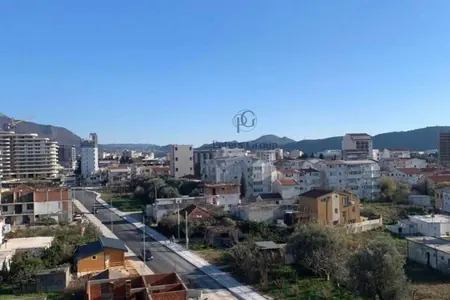 Stan sa dve spavaće sobe na prodaju u novoj zgradi blizu mora u Baru