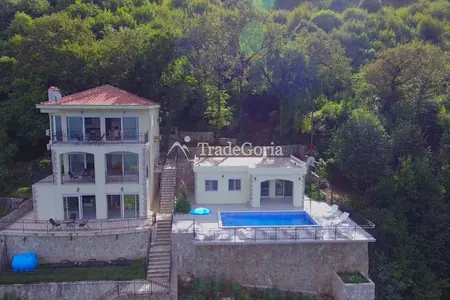 Luxury 6 Bedroom Villa on the Waterfront in Boka-Kotor Bay