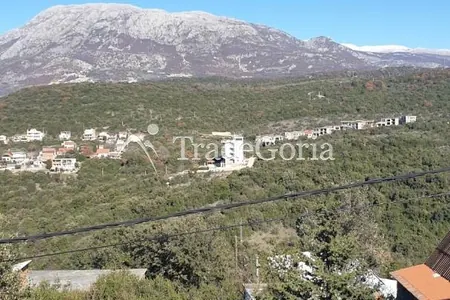Large urbanized plot in Uteha, Bar