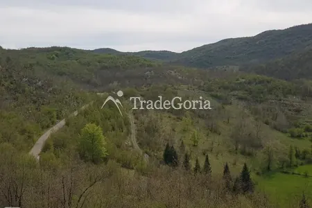 Large land plot in the Ublia district, Cetinje - 14,000 euros