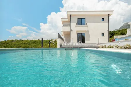 Budva, Rezevici - Two New Villas with Sea Views and Pools