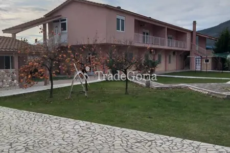 Haus mit Grundstück in Danilovgrad