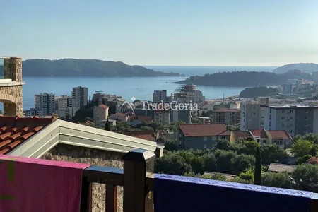 Kuca sa pogledom na more u Becicima