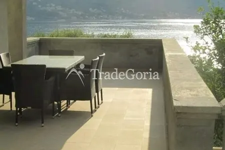 Haus in Dobrota, Kotor
