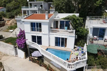 House in Kruce with Pool