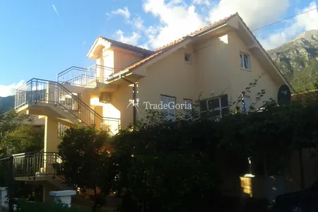 Two-storey apartments in Zelenika