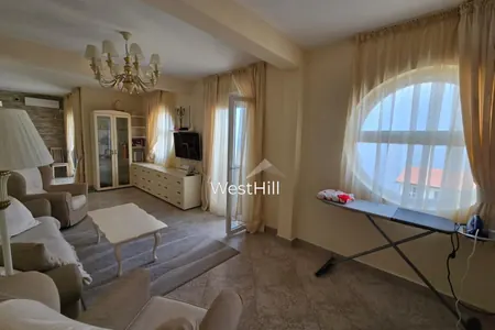 Elegantni dupleks blizu mora