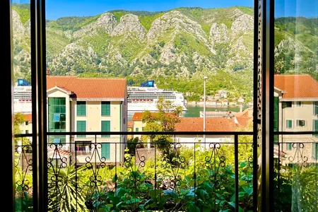 Na prodaju apartman sa 1 spavaćom sobom u Kotoru (Dobrota)