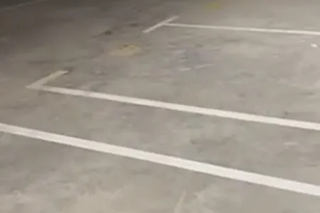 Garažno mesto 12m² u rezidencijalnom kompleksu, Bar