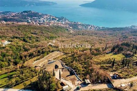 Herceg Novi. Građevinsko zemljište