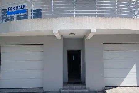Haus 300 m2, 2 Etagen. In der Stadt Bar im Stadtteil Polie.