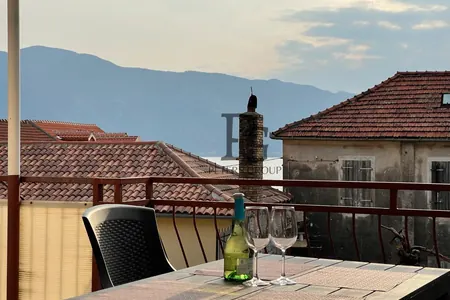 Kuća na prodaju u centru Risna