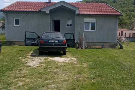 Дом в центре Спужа, општина Даниловград