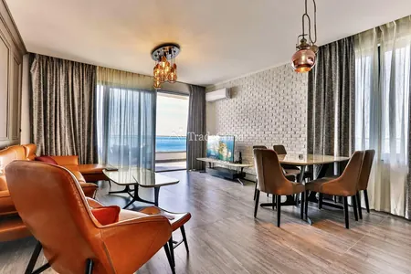Comfortable 2-Bedroom Apartment in a 4-Star Apart-Hotel with Pool, by the Sea in Dobry Vody