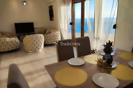 Apartment 102 m2 + Stellplatz in Garage in Dobrye Vody