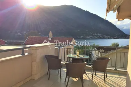 Apartment in Dobrota - 300,000 euros