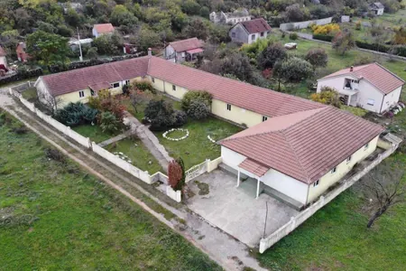 Large business premises (clinic, etc.)