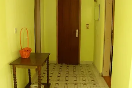 Юридический дом площадью 138 м2, состоящий из 2 квартир в Баре (Белиши)