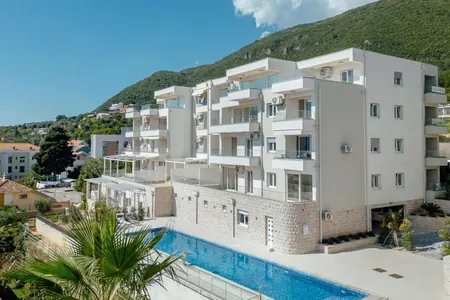 Luxury apartment for sale near the sea in Baošići.