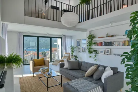 Luxury duplex apartment for sale in Đenovići.