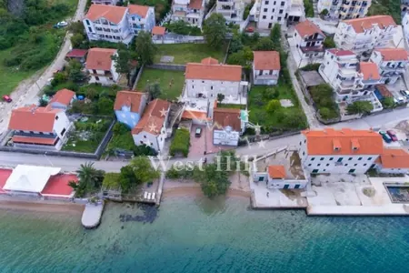 Luxuriöse historische Steinvilla mit Meerblick in Stoliv, Boka Kotorska