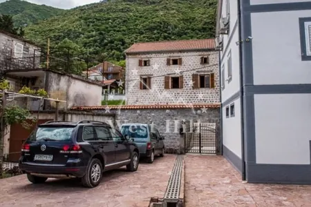 Luxusvilla in Stoliv zu verkaufen