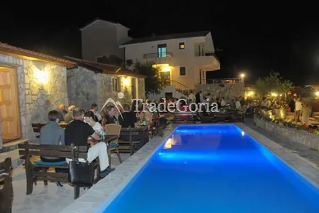 Etno-selo u blizini Budve - cena 550.000 evra