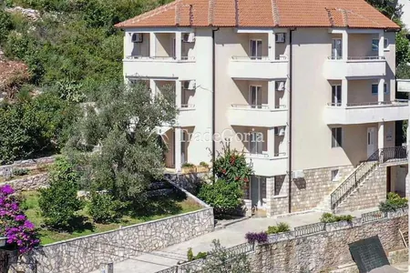 Mini hotel with apartments in Buljarica just 5 minutes walk from the beach!