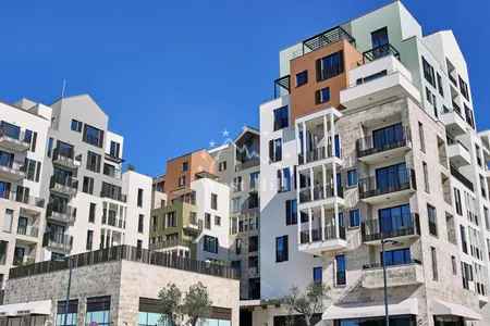 Modern two-bedroom apartment in Boka Place complex