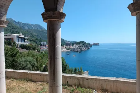 Nedovrsena vila u Prznu, Budvanska Rivijera