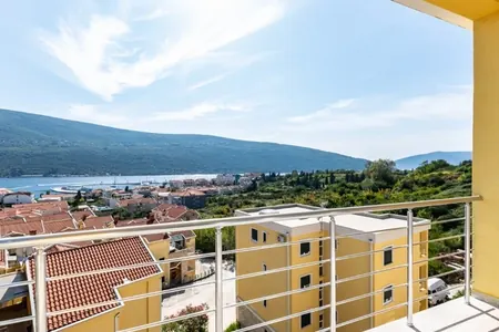 New two-room apartment, 69.5 m², in a newly built house in Djenovici