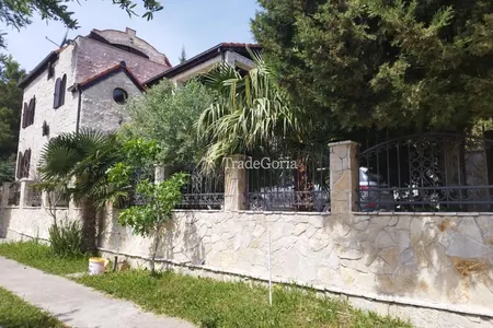 New magnificent three-story house in Sutomore