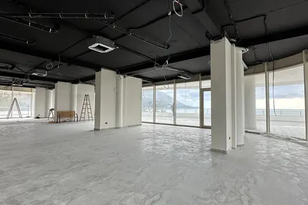 Poslovni prostor, 300m2, u Skiline Resortu