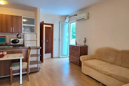 One-bedroom apartment with option for second bedroom, Budva, Podkošljun